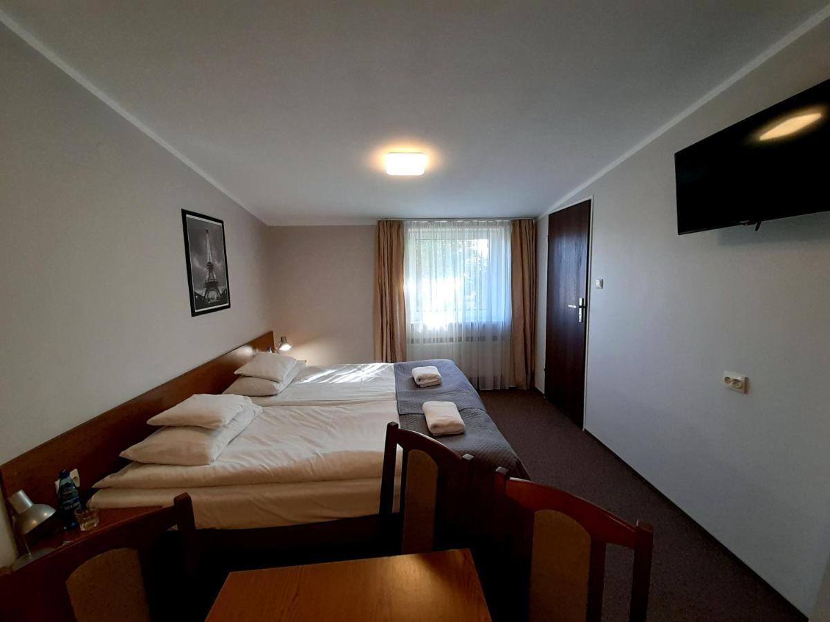 Aparthotel Astral Raszyn Exterior foto